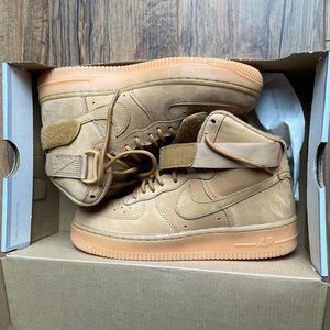 LIKE NEW women’s high AF1s